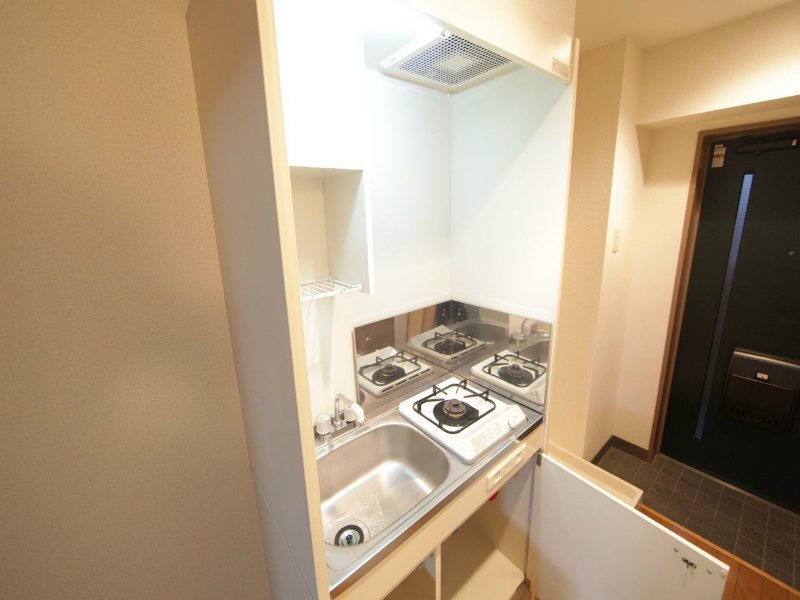 ソレイユ東海通 キッチンスペース　ガスコンロ一口付いてます