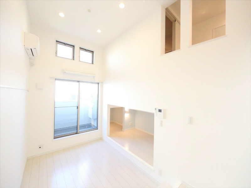 ＳＴＵＤＩＯ ＭＡＲＭＳ（スタジオマームス） 洋室5帖　アンダーロフト5帖（収納でもお部屋でも使えます）