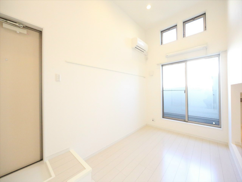 ＳＴＵＤＩＯ ＭＡＲＭＳ（スタジオマームス） 洋室5帖　アンダーロフト5帖（収納でもお部屋でも使えます）