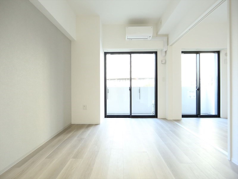 Ｒｅｖｅｌｅｒ Ｏｓｕ ＬＤＫ10.3帖　洋室4.8帖　エアコン完備　バルコニー