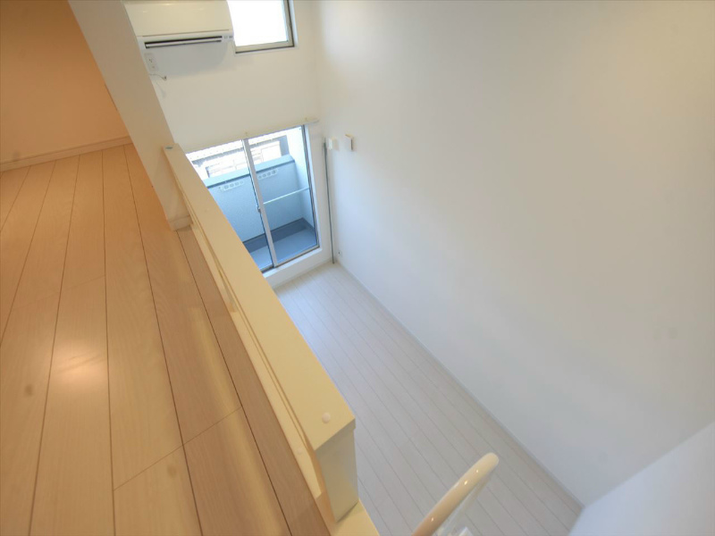 エスペランサ和 洋室5.8帖　ロフト5.4帖（収納でもお部屋でも使えます）