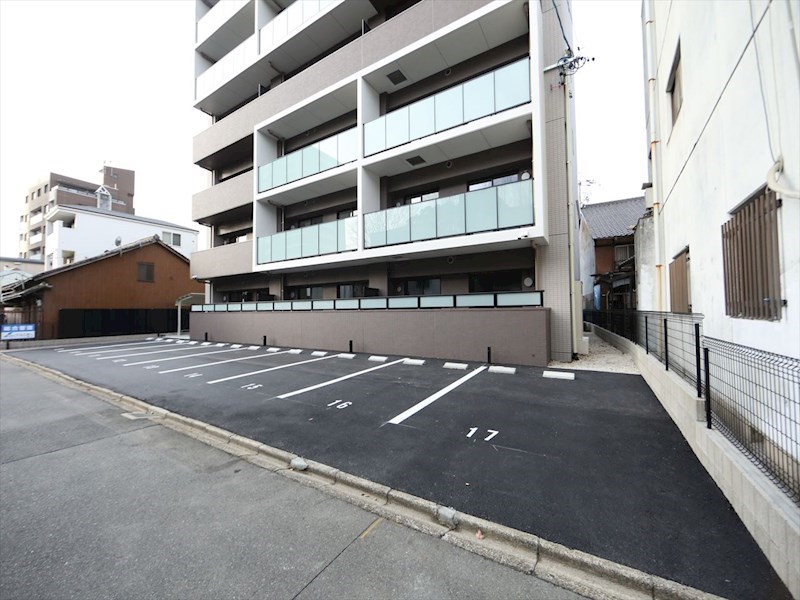 Ｃｏｌｌｉｎｅ Ｆｉｅｌｄ 名駅南 敷地内平面駐車場