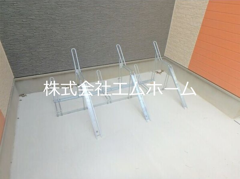 ハーモニーテラス塩釜口 駐輪場