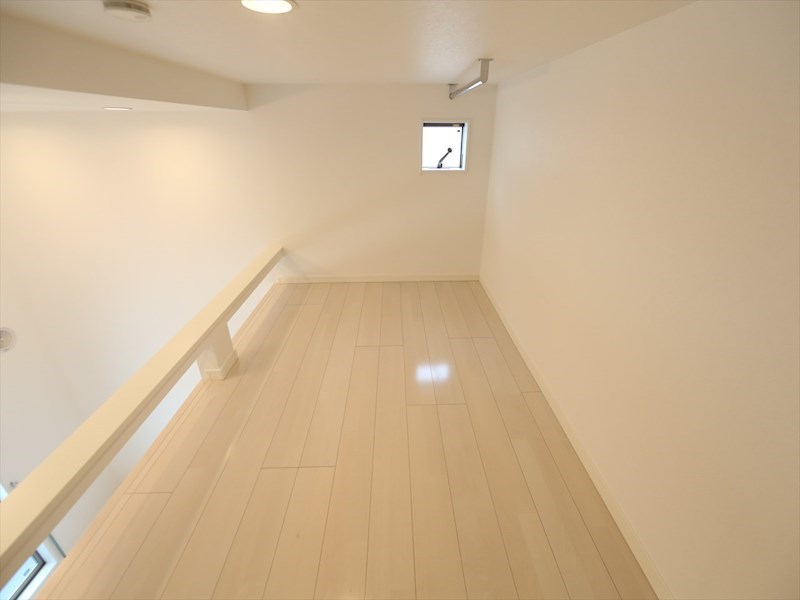 Ｌa ｃｉｅｌ菊井（ラシエル菊井） 上段ロフト3.7帖（収納でもお部屋でも使えます）