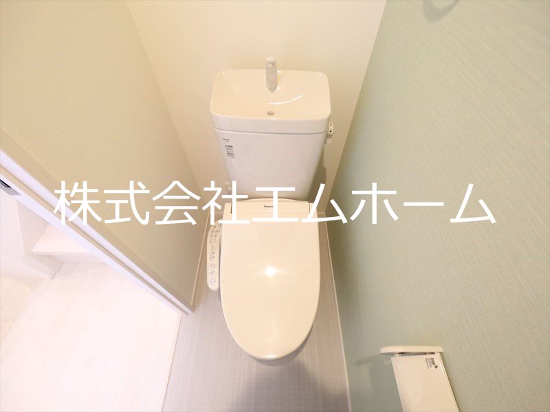 ハーモニーテラスイズモ 温水洗浄暖房便座付トイレ　同型写真