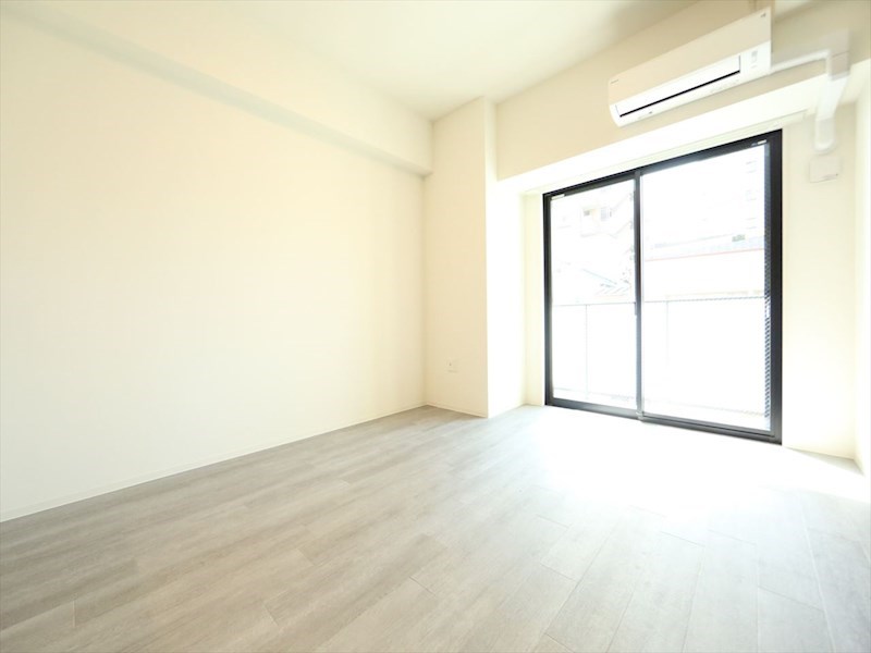 ＧＲＡＮ ＰＡＲＫ ＣＯＵＲＴ ＬＤＫ12帖　エアコン完備　バルコニー