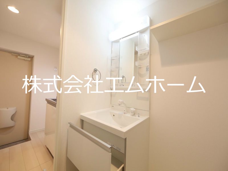 サイプレスト松原町 脱衣所　独立洗面台（シャンプードレッサー）同型写真