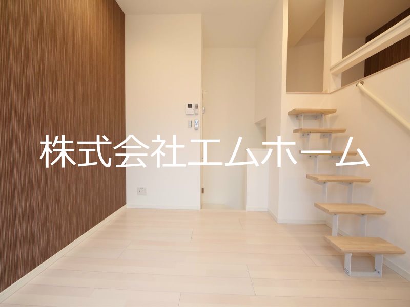 サイプレスト松原町 洋室6.1帖　上段ロフト5.4帖（収納・部屋使えます）同型写真