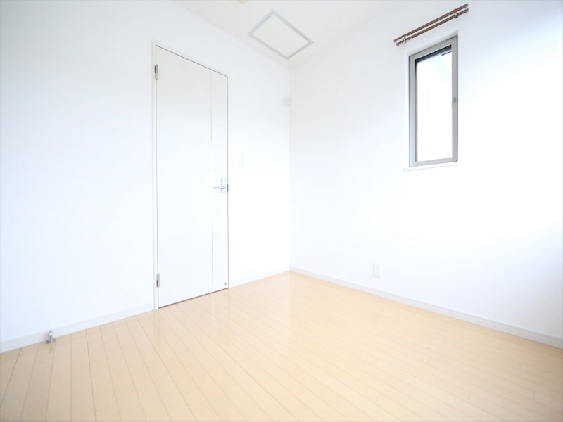 プライムアセットＴ－ＨＯＵＳＥ 洋室4.5帖　2面採光（換気良好です）