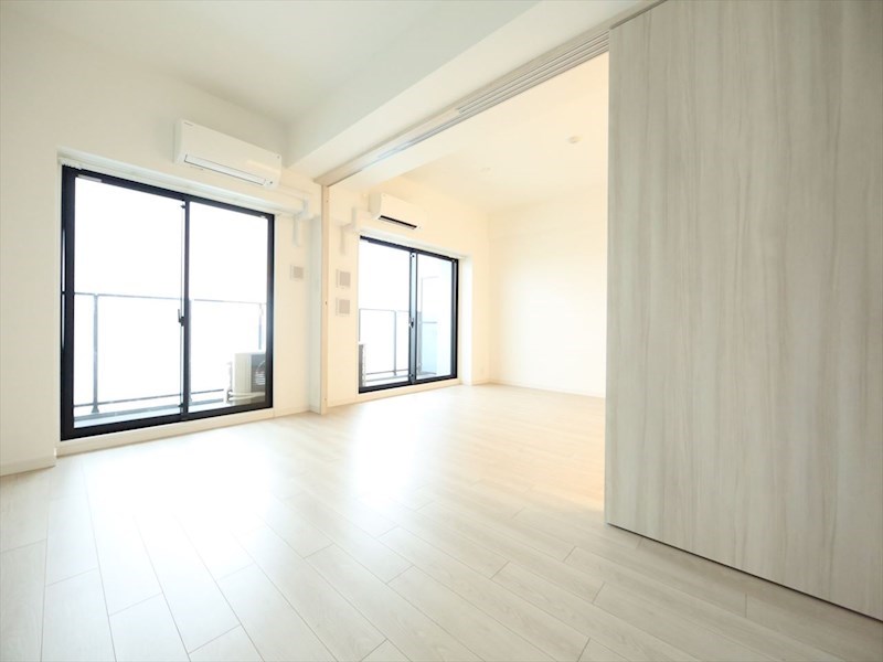 Ｓ－ＲＥＳＩＤＥＮＣＥ六番町 ＬＤＫ13.6帖　洋室7帖　エアコン完備　バルコニー