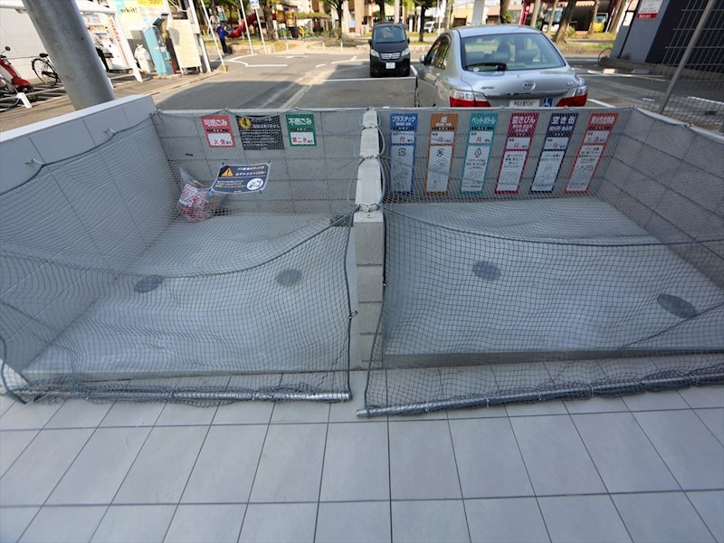 パークハイム日比野 敷地内ゴミ捨て場