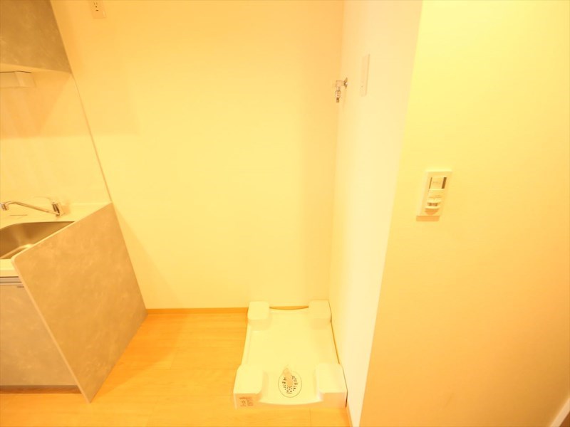 クレストタワー栄 室内洗濯機置き場