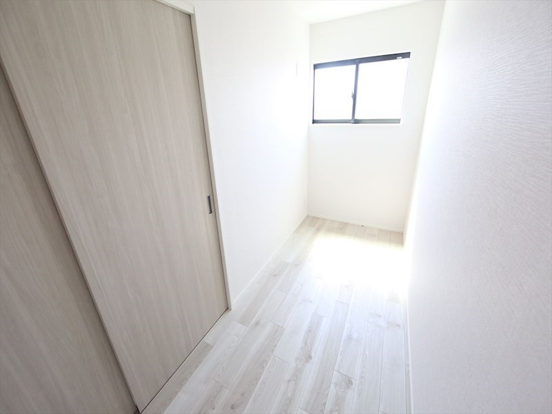 MOVE本陣PREMIO ＬＤＫ8.1帖　洋室3.8帖　つなげても仕切っても使えます