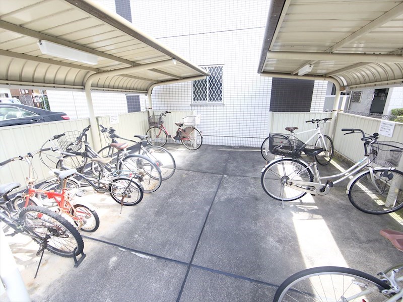 モデルノ 屋根付き駐輪場