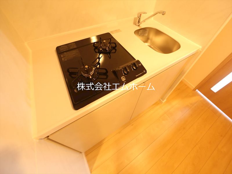Ｓ－ＲＥＳＩＤＥＮＣＥ尾頭橋 システムキッチン（ガス2口コンロ付）