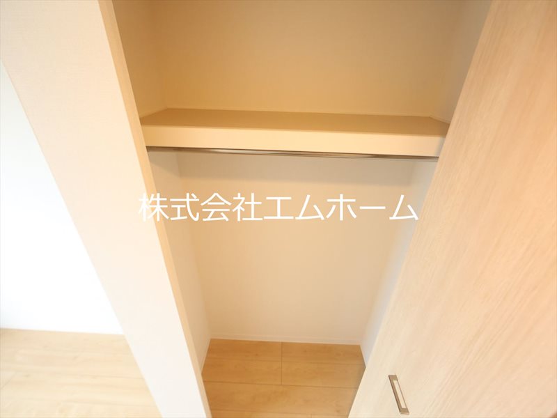 Ｓ－ＲＥＳＩＤＥＮＣＥ尾頭橋 クローゼット（収納充実してます）