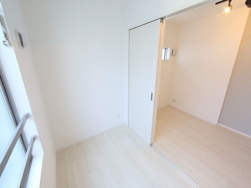 リーデンス名古屋駅西 洋室3.0帖　クローゼット付