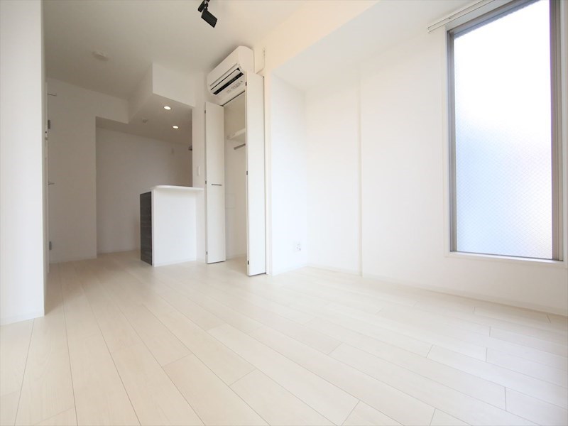 リーデンス名古屋駅西 LDK9.0帖　洋室3.3帖　つなげても仕切っても使えます