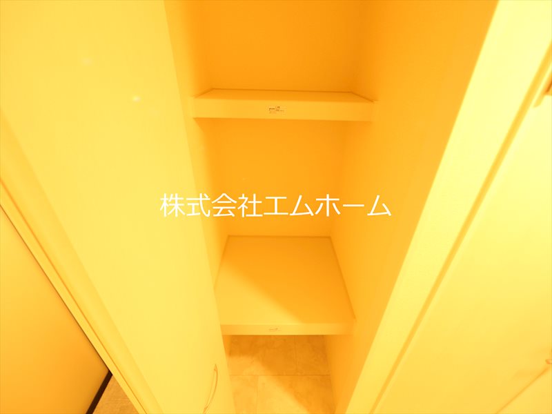 ミエル　ジャルダン 玄関にある収納（収納充実してます）
