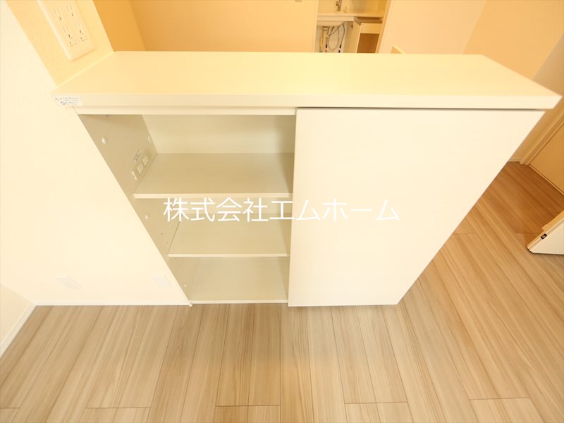 ミエル　ジャルダン カウンターキッチン収納有り