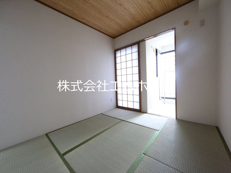 ＧＬＡＤＷＩＮ中村公園（グラッドウィン中村公園） 和室6帖　押入付　サンルーム付　南向き