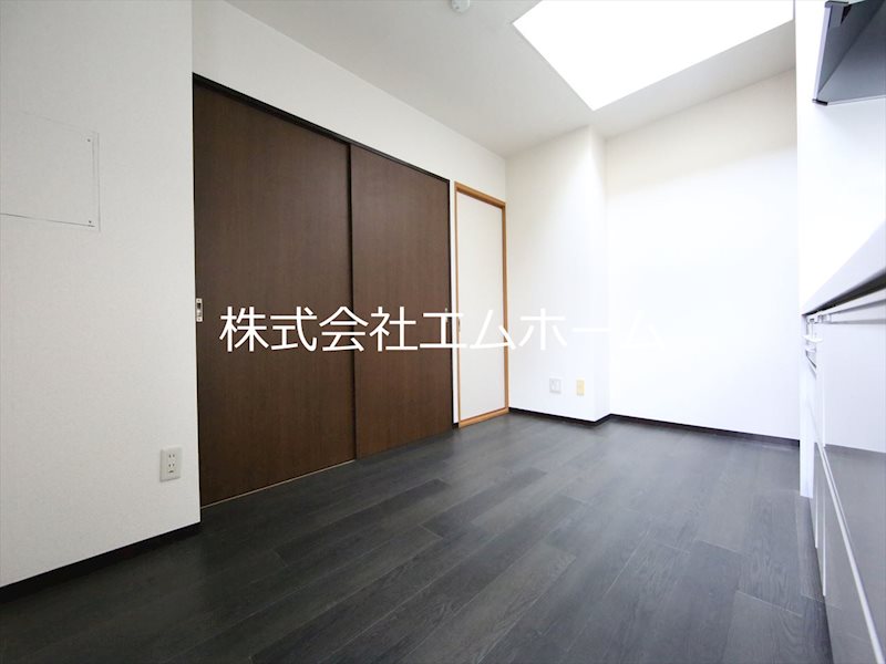 ＧＬＡＤＷＩＮ中村公園（グラッドウィン中村公園） ＬＤＫ9帖　南東角部屋　窓付（換気良好）