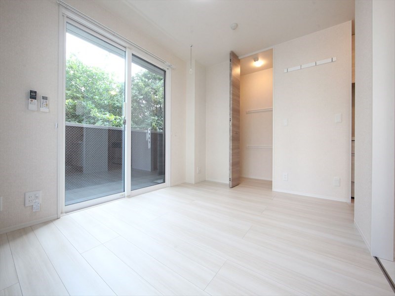 D-room黄金 洋室9.1帖　エアコン完備