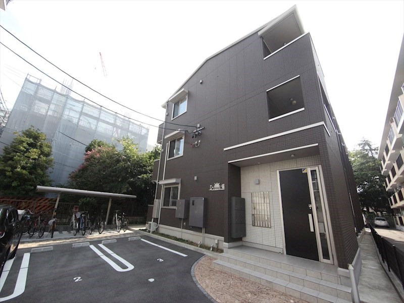 D-room黄金 エントランス　オートロック付　宅配ＢＯＸ完備