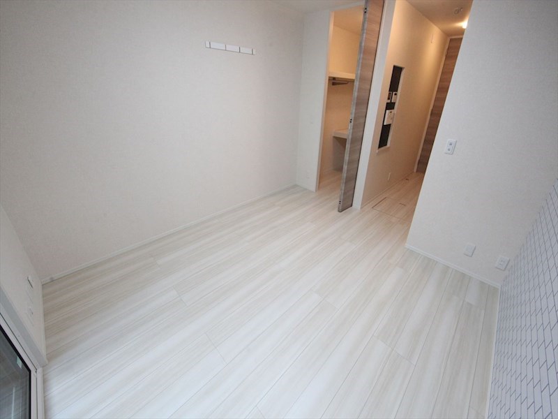 D-room黄金 洋室9.7帖　エアコン完備