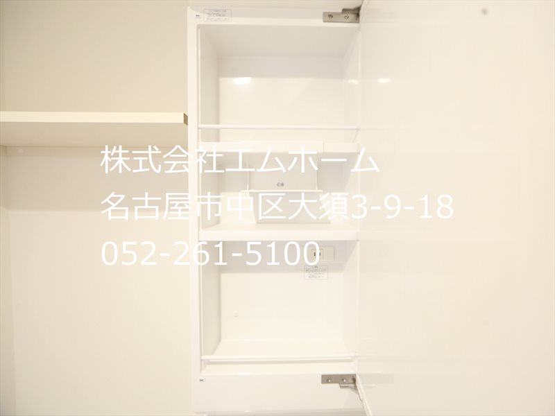 パインスコッチ 物入