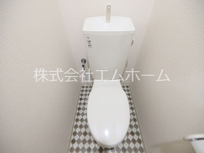 ビアンコネロ トイレ　棚付き