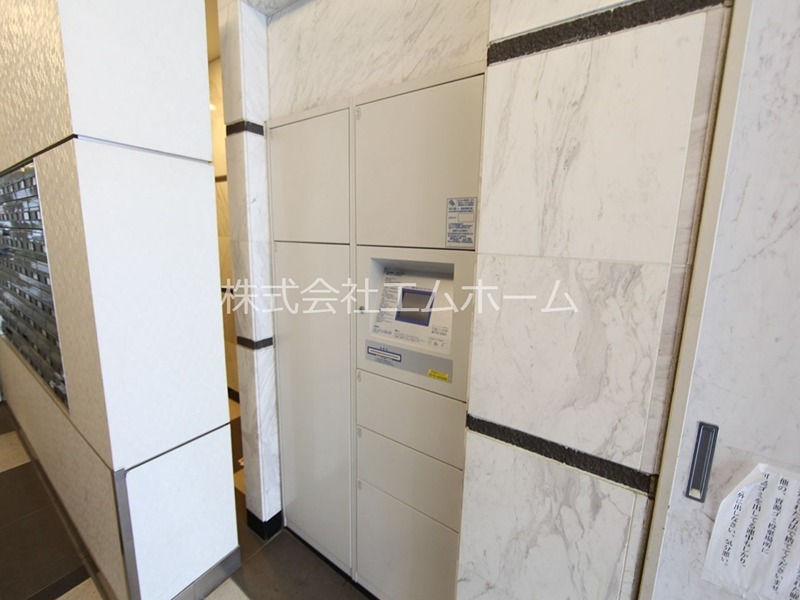 プレシャスコート金山 宅配BOX