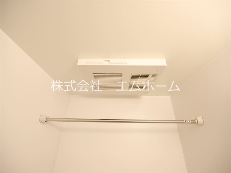 セントフィオーレ岩塚 浴室暖房乾燥機　24時間換気機能付バスルーム