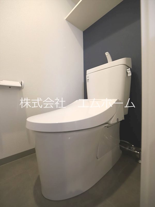 セントフィオーレ岩塚 温水洗浄暖房便座付トイレ