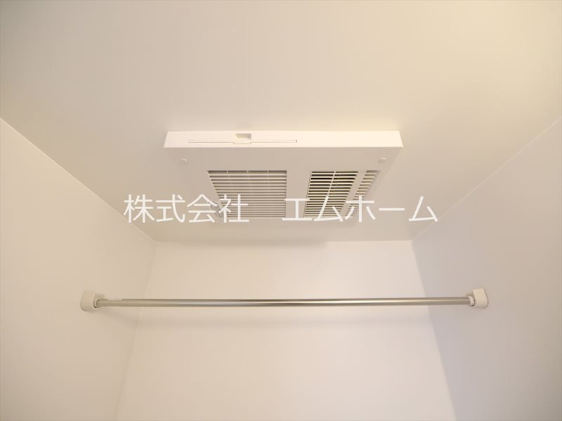 セントフィオーレ岩塚 浴室暖房乾燥機　24時間換気機能付バスルーム