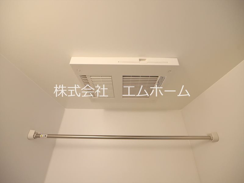 セントフィオーレ岩塚 浴室暖房乾燥機　24時間換気機能付バスルーム
