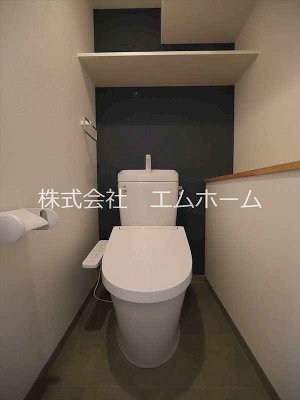 セントフィオーレ岩塚 温水洗浄暖房便座付トイレ