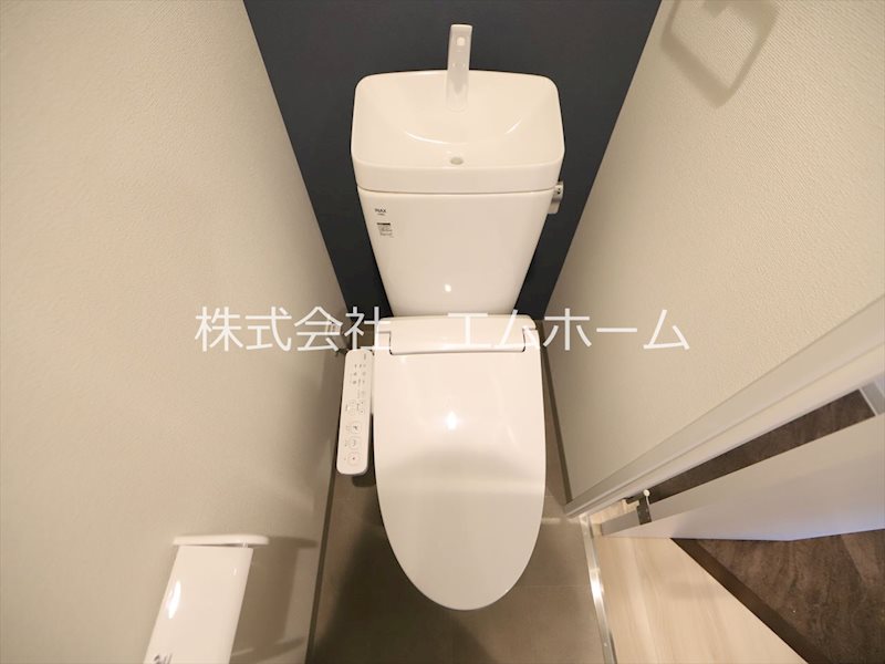 セントフィオーレ岩塚 温水洗浄暖房便座付トイレ