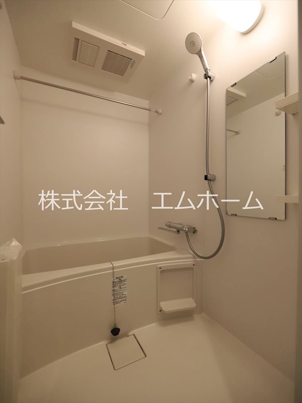 セントフィオーレ岩塚 浴室暖房乾燥機付バスルーム