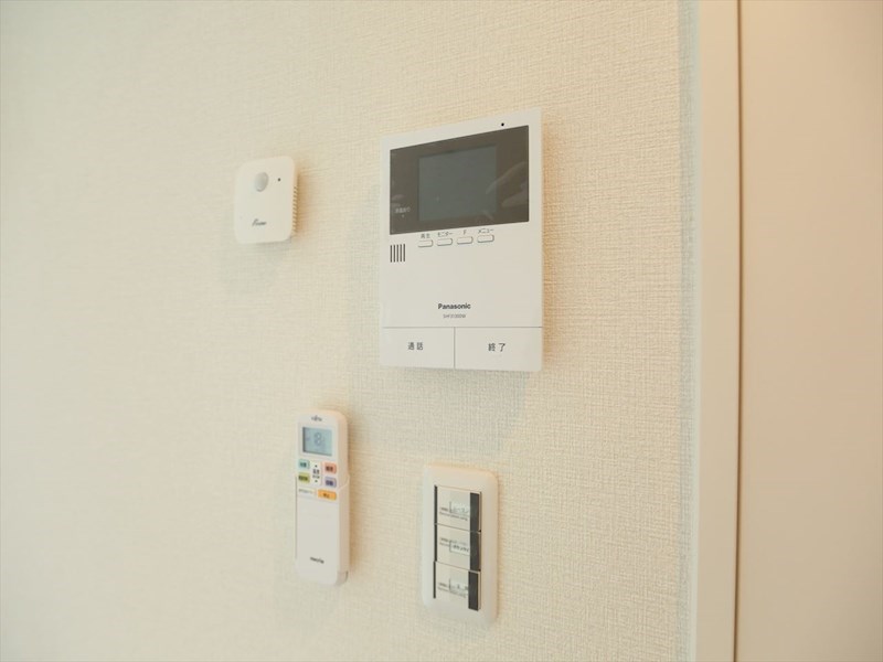 Ｐｒｅｍｉｒ（プレミール） ＴＶモニター付インターホン　同仕様写真