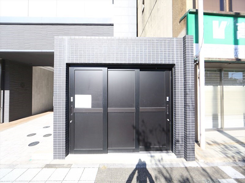 ストラーダ浅間 敷地内ゴミ捨て場