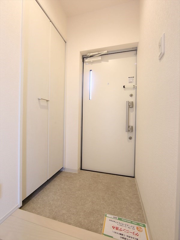 フォレストビレッジ大正町 玄関　シューズボックス付（収納充実してます）