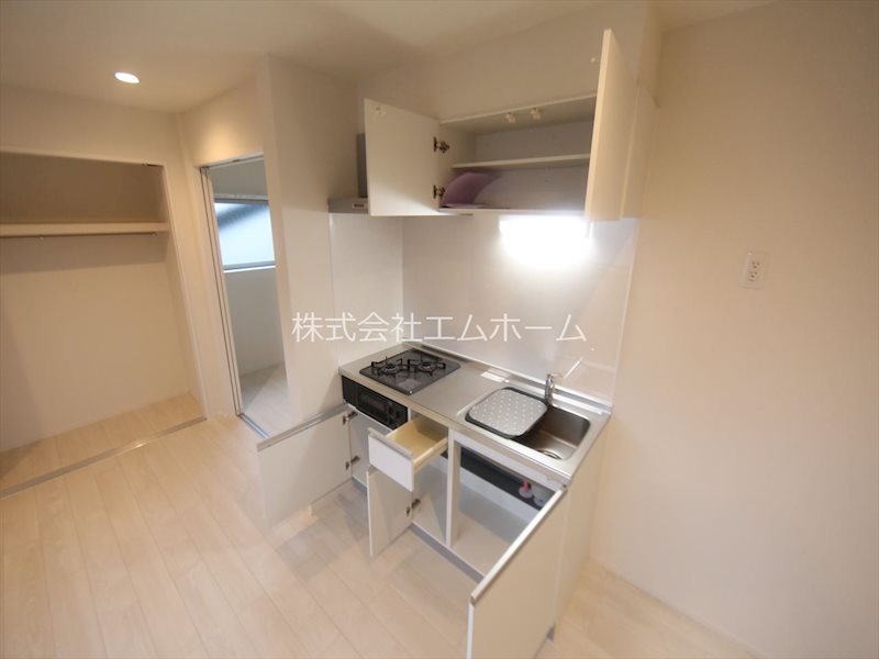 Ｈａｒｍｏｎｙ　Ｔｅｒｒａｃｅ本陣 システムキッチン（ガス2口コンロ・グリル付）　同仕様写真