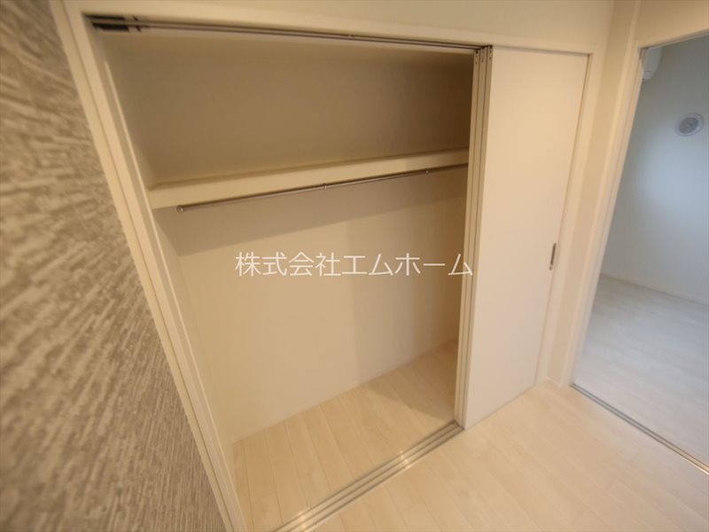 Ｈａｒｍｏｎｙ　Ｔｅｒｒａｃｅ本陣 クローゼット（収納充実してます）　同仕様写真