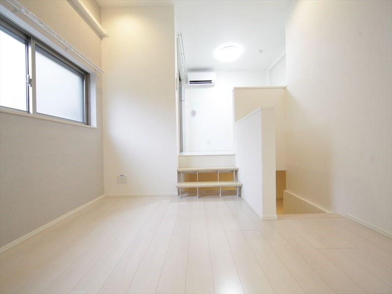 Apelila名駅南(アペリラメイエキミナミ) ＬＤＫ8.1帖　洋室3.9帖　アンダーロフト5.3帖同型写真