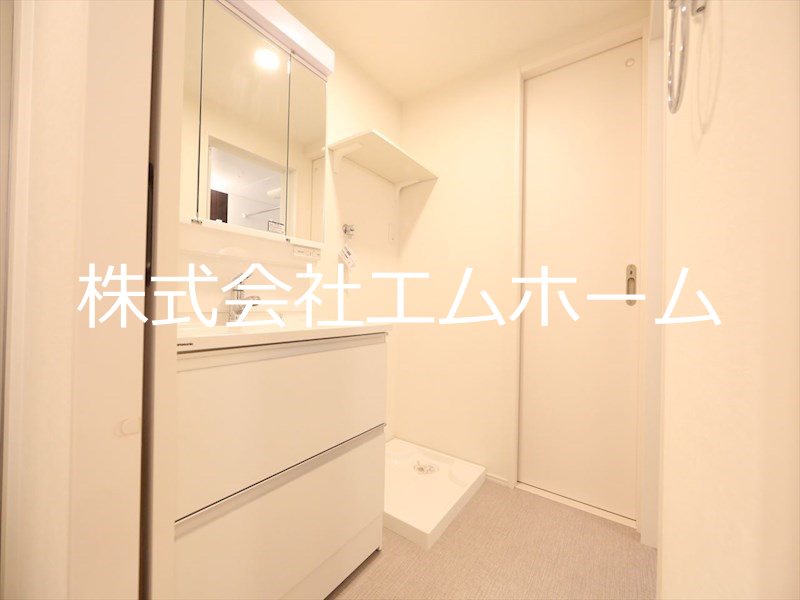 Apelila名駅南(アペリラメイエキミナミ) 脱衣所　独立洗面台（シャンプードレッサー付）同型写真