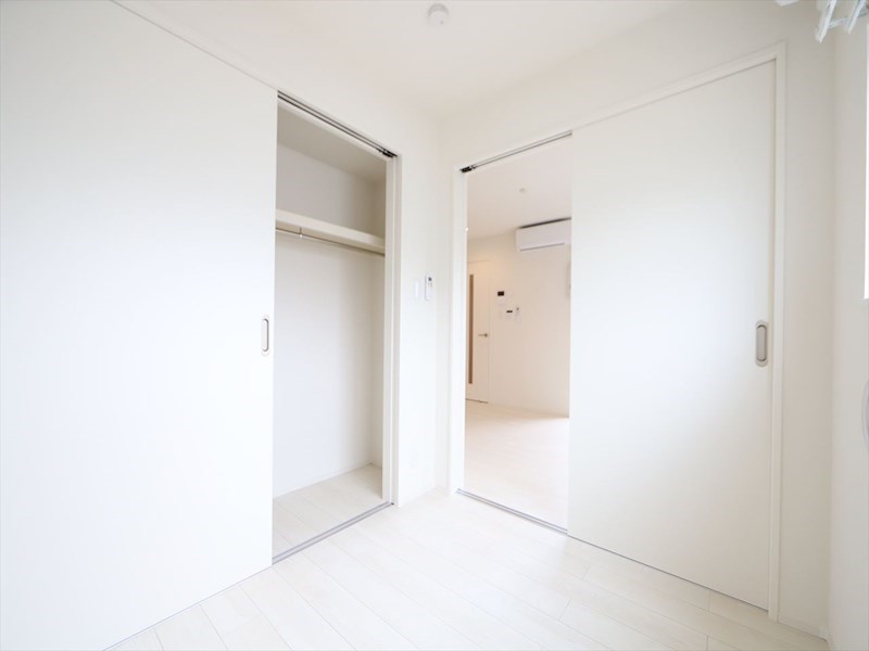 （仮称）緑区大高町字天神Ｂコーポ 洋室3.4帖　クローゼット付（収納充実してます）　同仕様写真