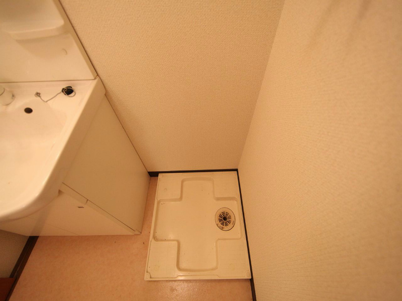 プリミエール川名 室内洗濯機置場　洗濯機ご用意できます