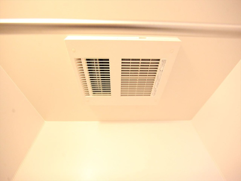 エステート西高蔵 浴室暖房乾燥機付