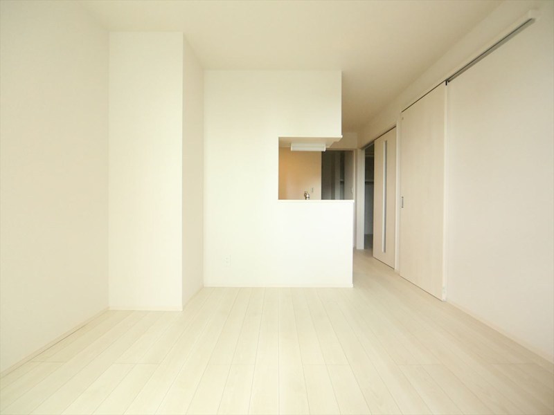 ＲＥＧＡＬＥＳＴ ＺＩＯＮ神宮の杜 ＬＤＫ11.5帖　システムキッチン　エアコン完備　同仕様写真